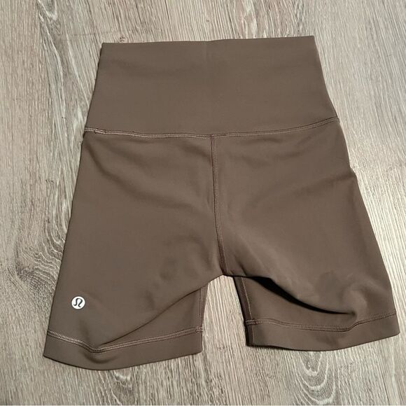 Lululemon Align High Rise High Waist Bike Short 6" Nomad Beige size 2 - Picture 5 of 10